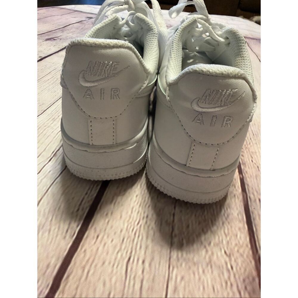 Nike Womens Size 7 Air Force 1's Sneakers Classic White Chunky Streetwear Casual - Picture 8 of 16